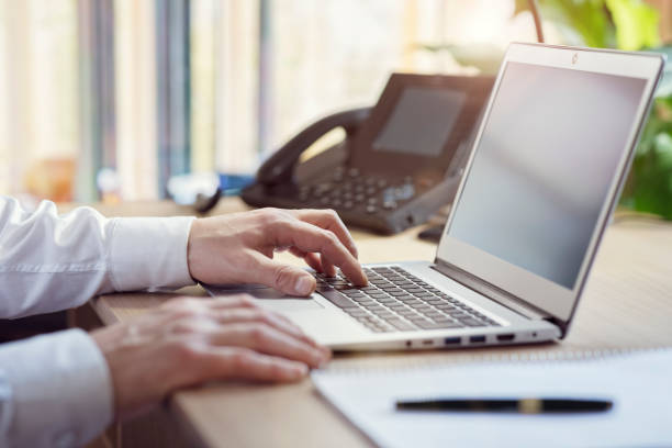 10 Antonim Dialog yang Perlu Diketahui oleh Setiap Penulis